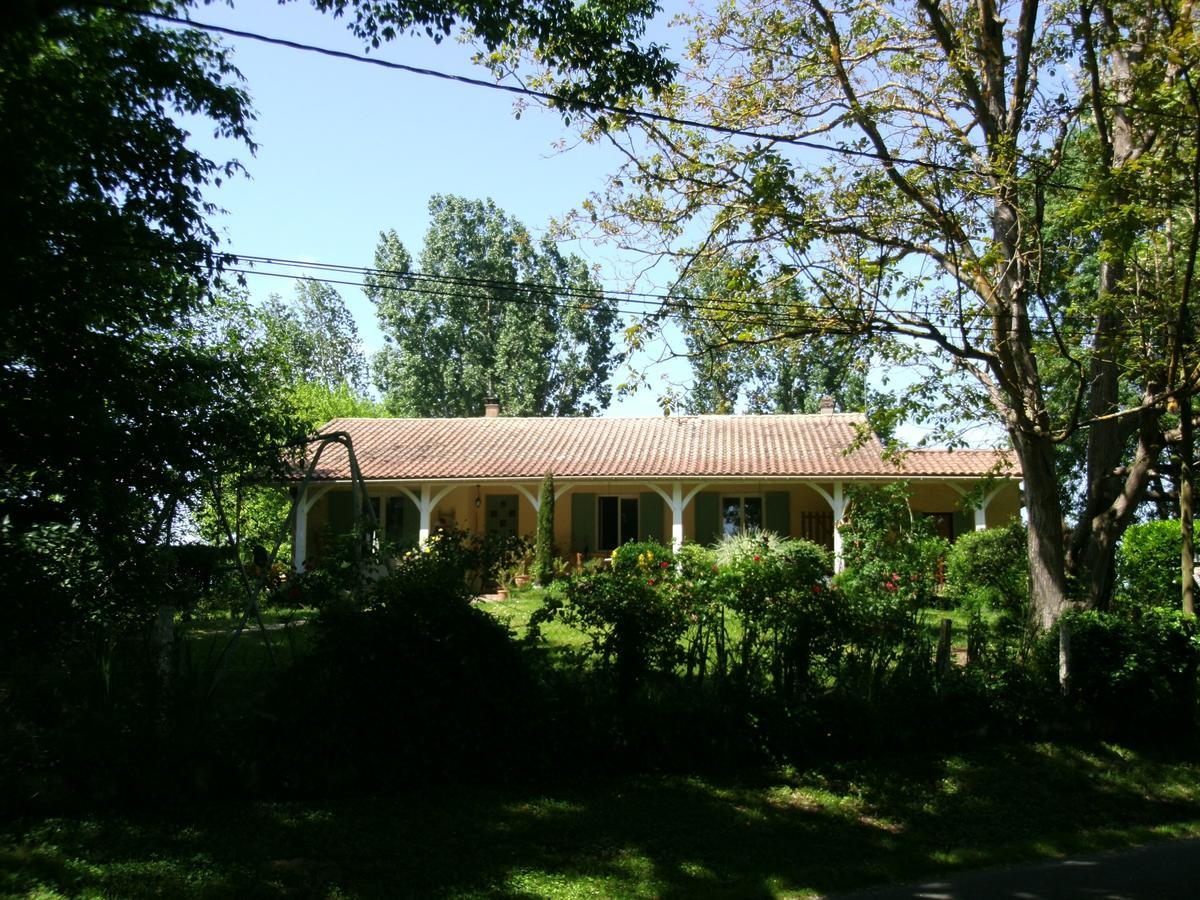 Bed and Breakfast Le Bord De L'Eau Sainte-Terre Экстерьер фото